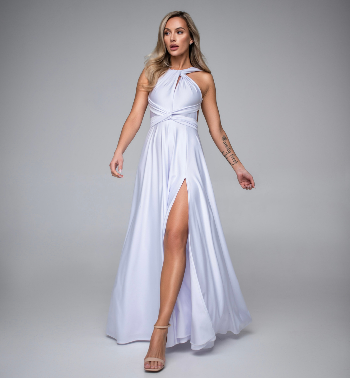 Moteriška balta vestuvinė suknelė, suknelės moteris